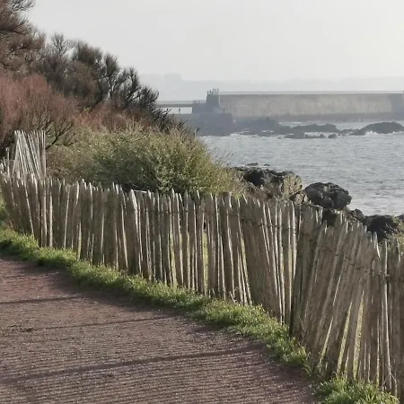 De La Mer *
